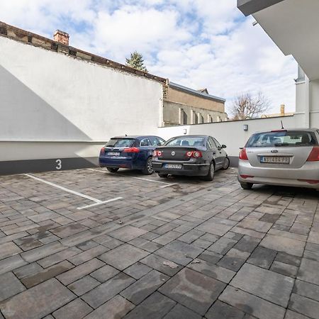 Bella Apartment Újvidék Kültér fotó