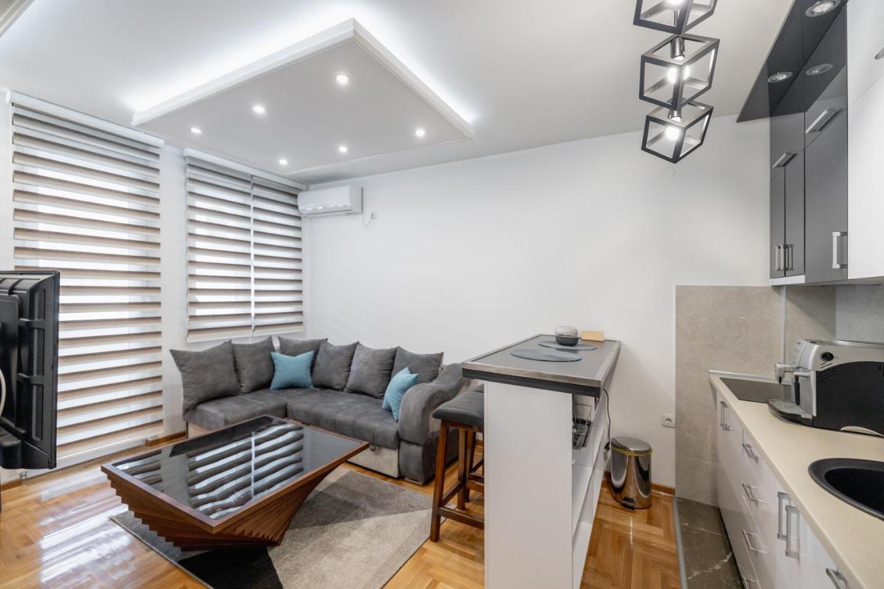 Bella Apartment Újvidék Kültér fotó