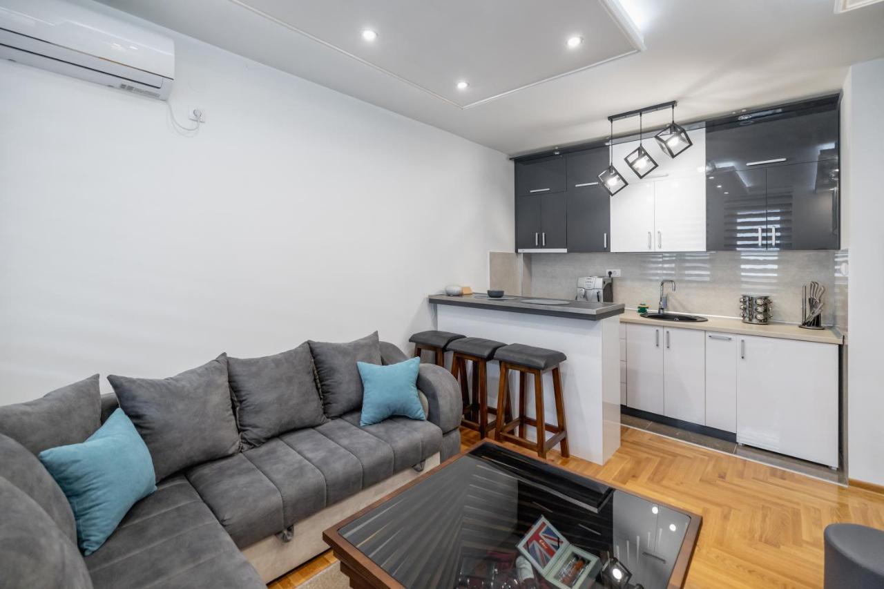 Bella Apartment Újvidék Kültér fotó