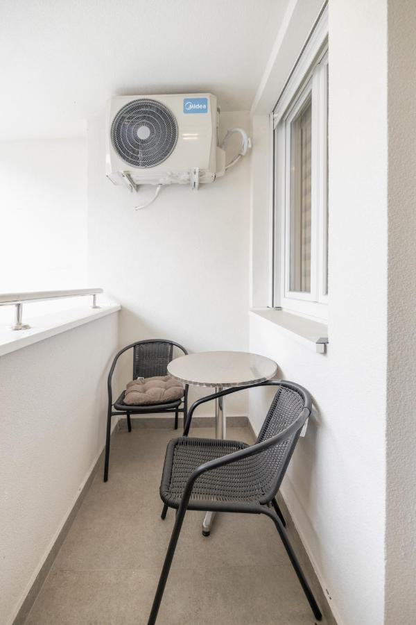 Bella Apartment Újvidék Kültér fotó