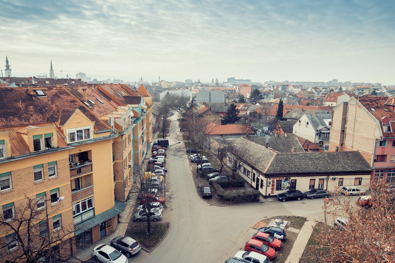 Bella Apartment Újvidék Szoba fotó